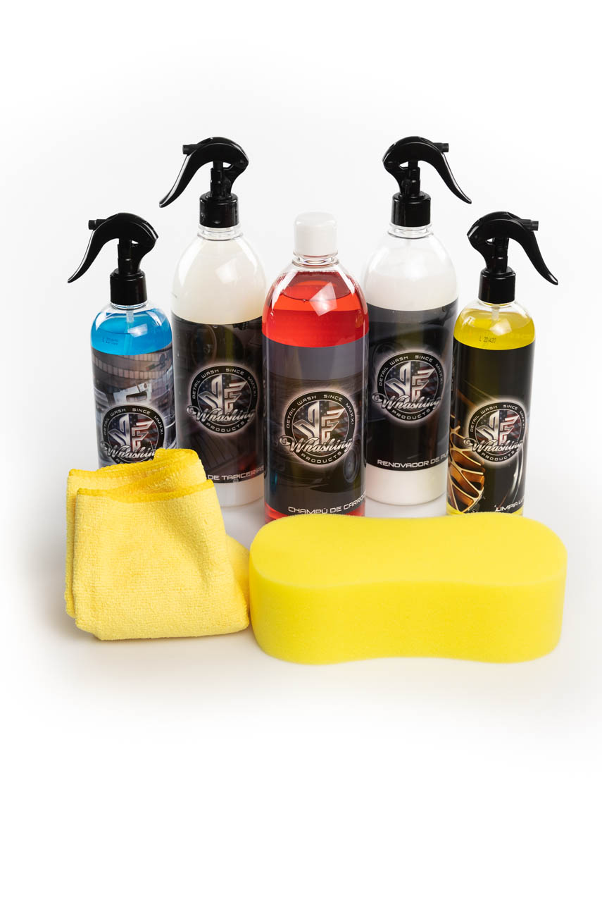 Oferta de Kit de limpieza para limpiar el coche - 5 productos + Accesorios